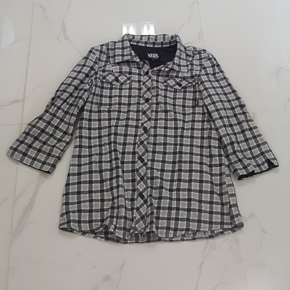 Vans 3/4 Black Gray Plaid Button up